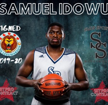 Samuel Idowu Signs First Pro Contract in the Netherlands!
