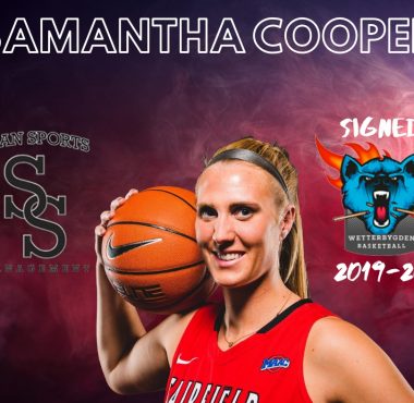 Samantha Cooper Signs in Sweden!