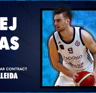 Matej Kavas Signs in Spain